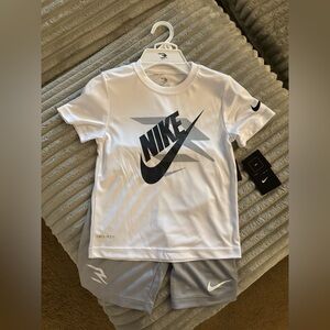 Boys Nike Set